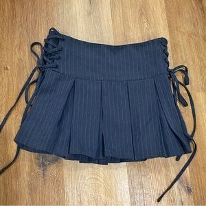 DKNY Lace Up Pinstripe Pleated Mini Skirt